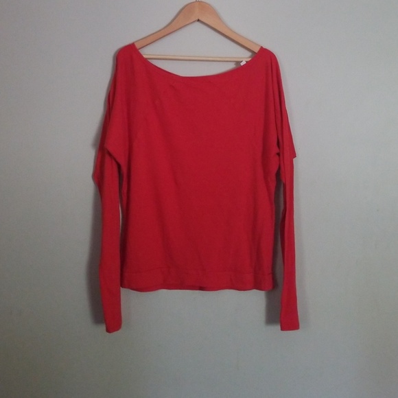 Victoria's Secret Tops - Victoria's Secret Long Sleeve Tee